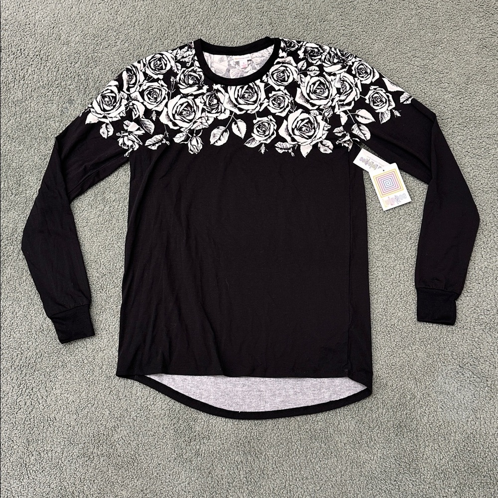 NEW LuLaRoe Long Sleeve Hudson Shirt Black Roses Small